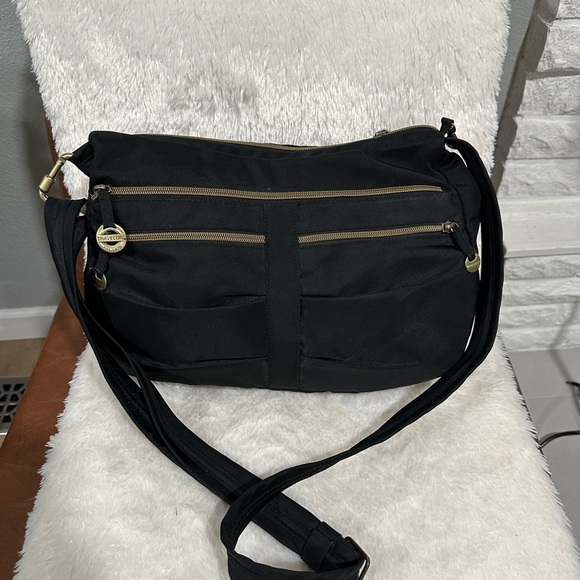 Travelon shoulder bag perfect condition - Picture 2 of 8